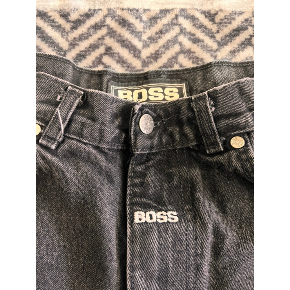 Vintage Boss Black Denim men’s shorts waist size 28-30. - Picture 2 of 8